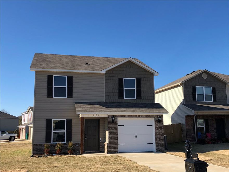 Newer construction 2 story home. 3 bedrooms, 2.5 baths, extra living space, very spacious kitchen, neutral colors, all bedrooms upstairs, large master/master suite, walk in closets, 1 car garage, corner lot, front and back porches, very quiet neighborhood.