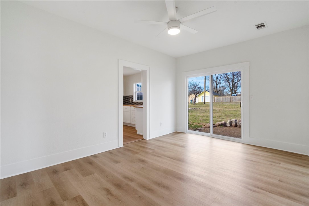 Gravette Orig Gravette - Commercial Lease