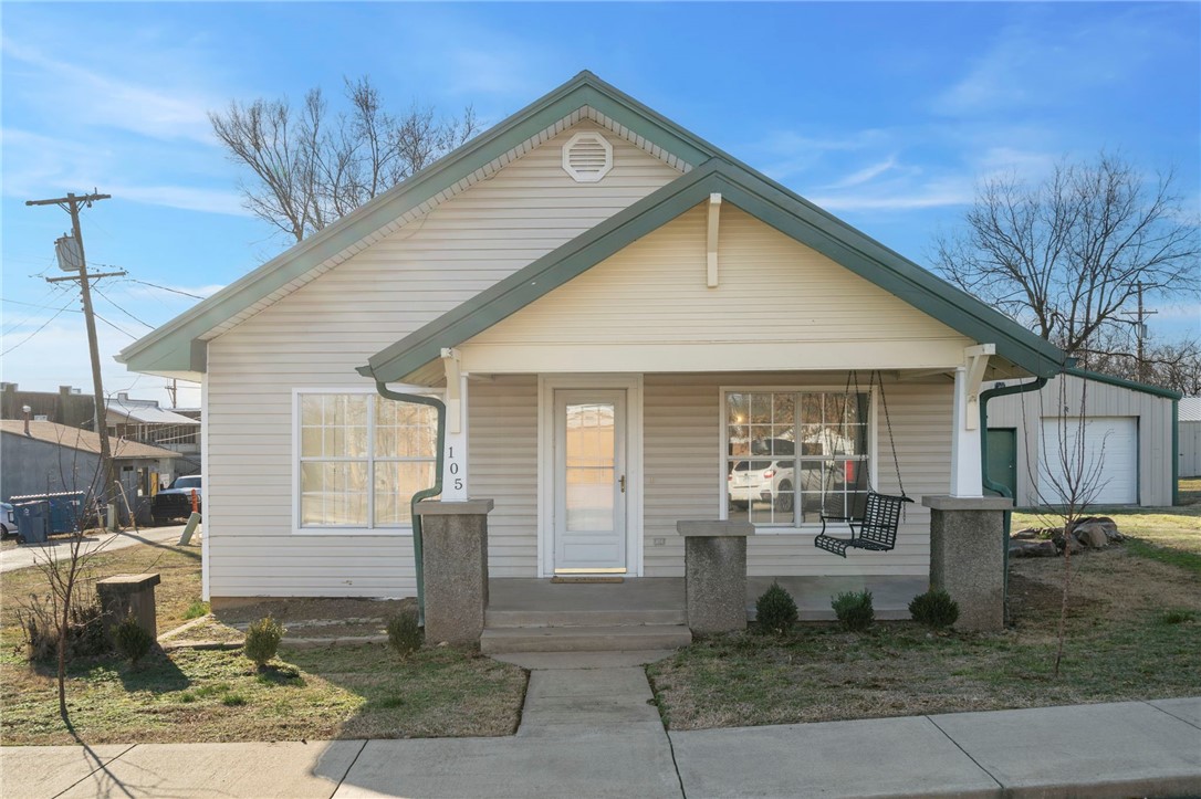 Gravette Orig Gravette - Commercial Lease