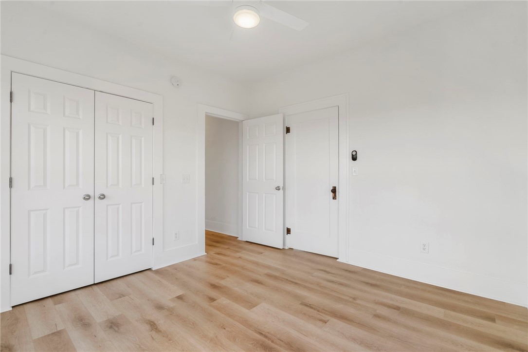 Gravette Orig Gravette - Commercial Lease