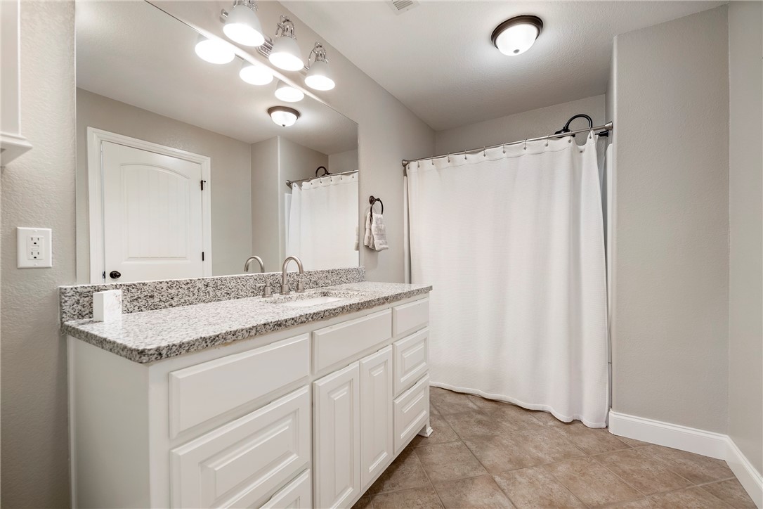 Shadow Valley Pud Ph Vii Rogers - Residential