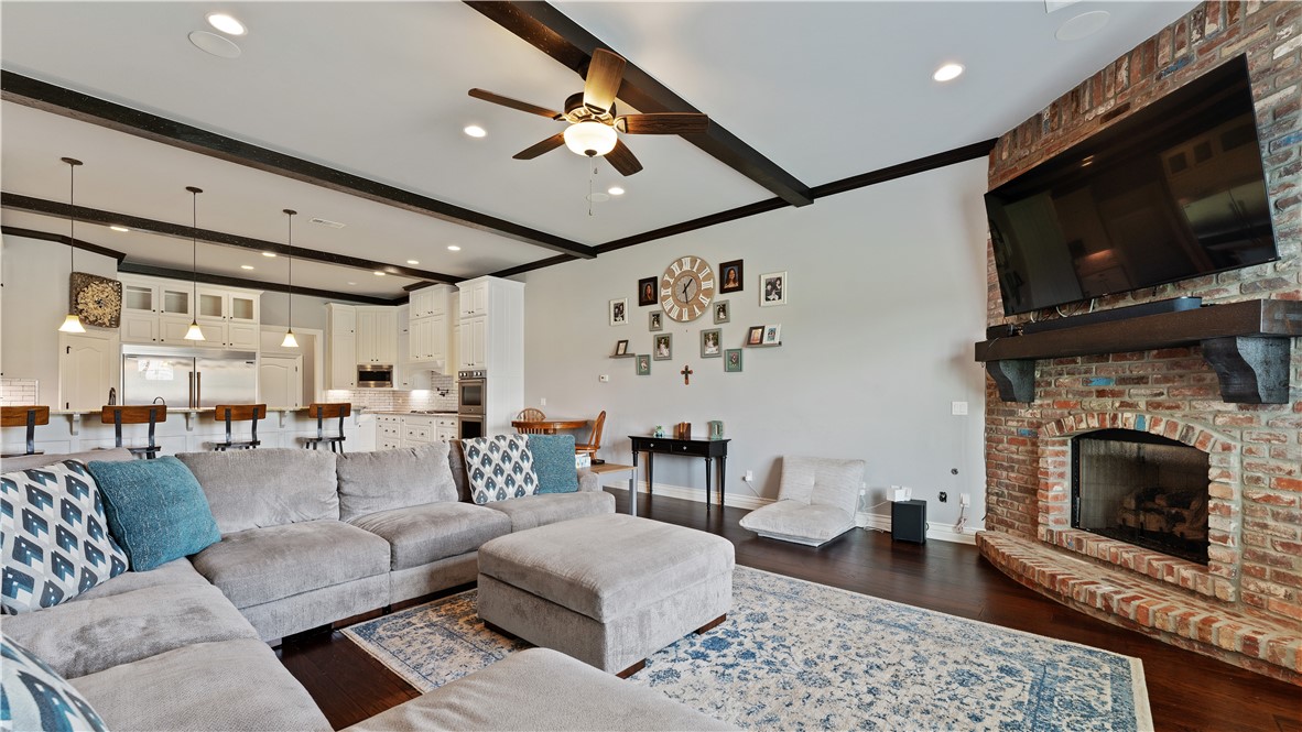 Meadows, The Little Flock - Residential