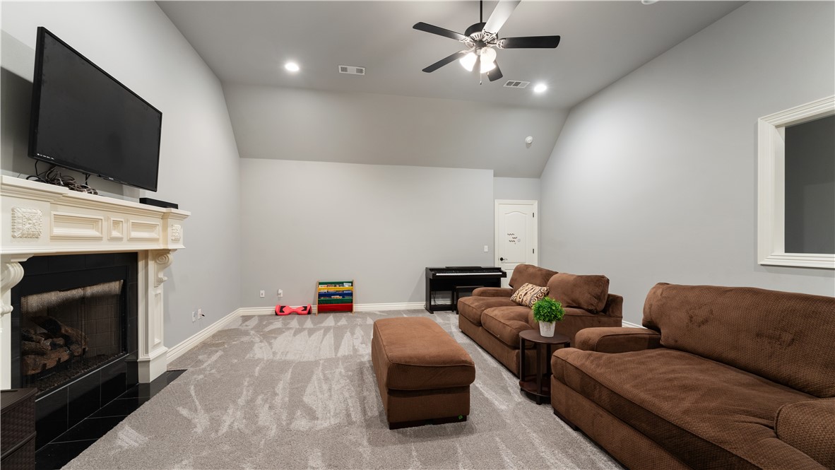 Meadows, The Little Flock - Residential