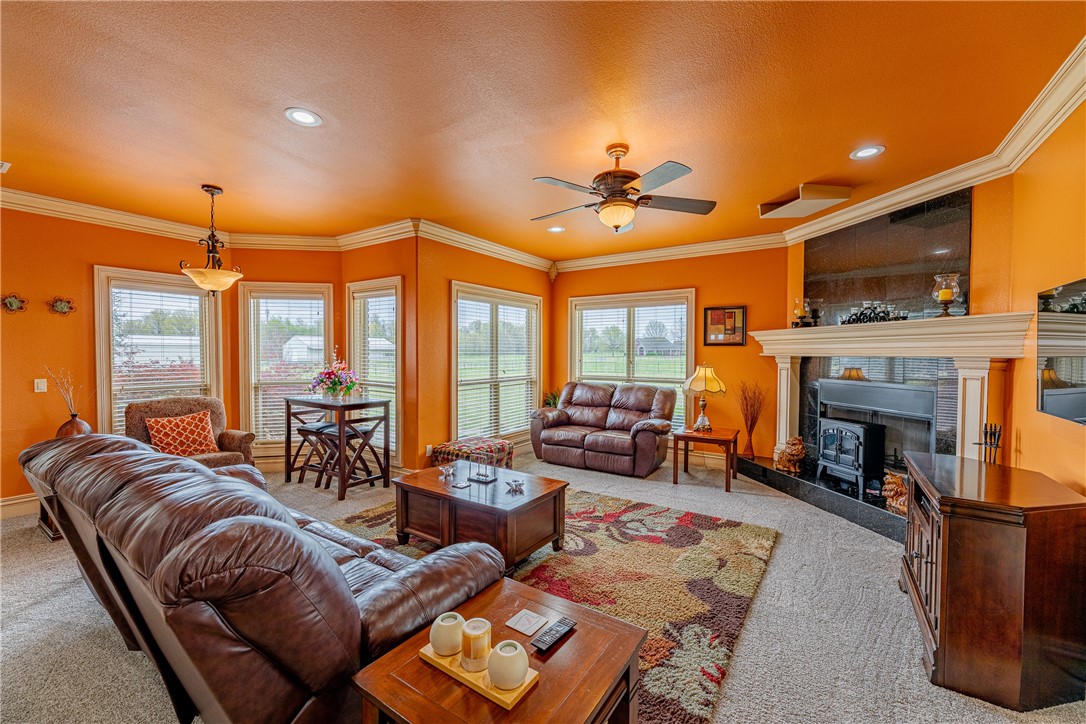 Tontitown Outlots - Residential