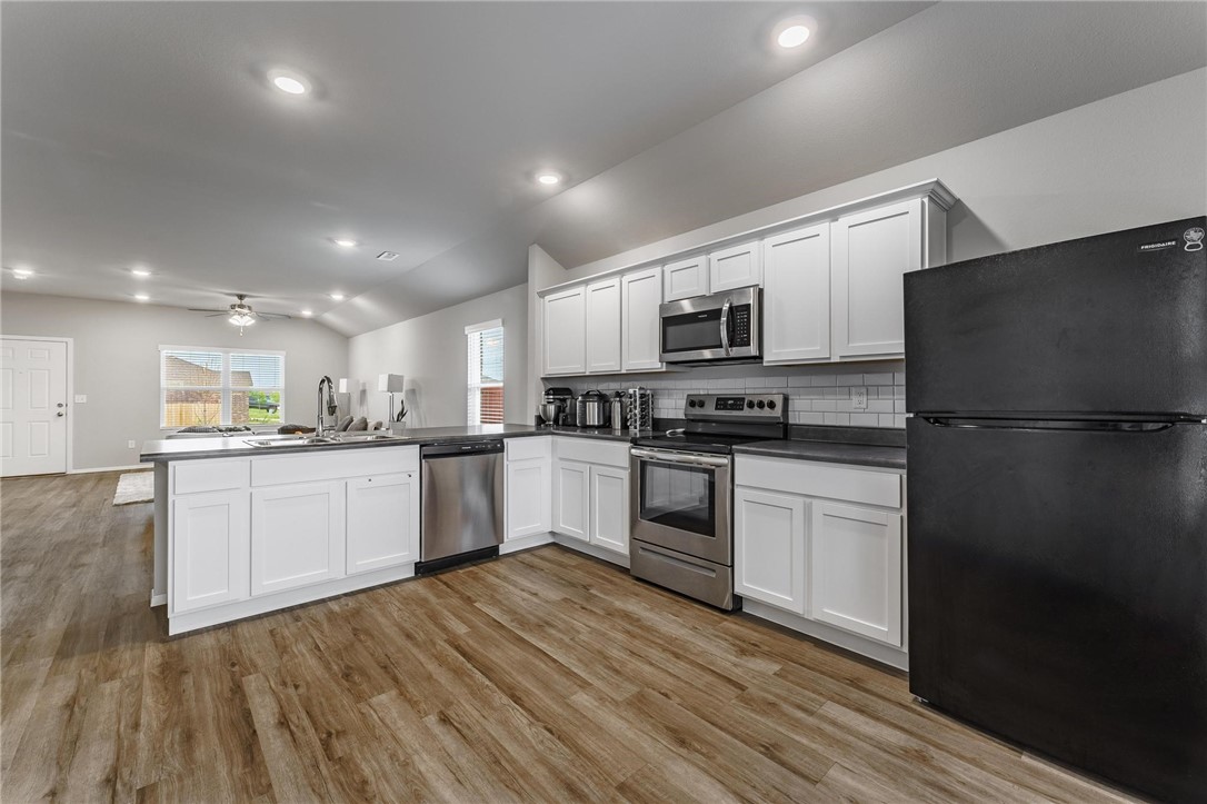 PROVIDENCE VILLAGE PH II-BENTONVILLE - Residential