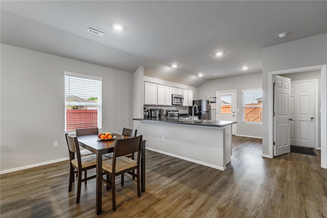 PROVIDENCE VILLAGE PH II-BENTONVILLE - Residential