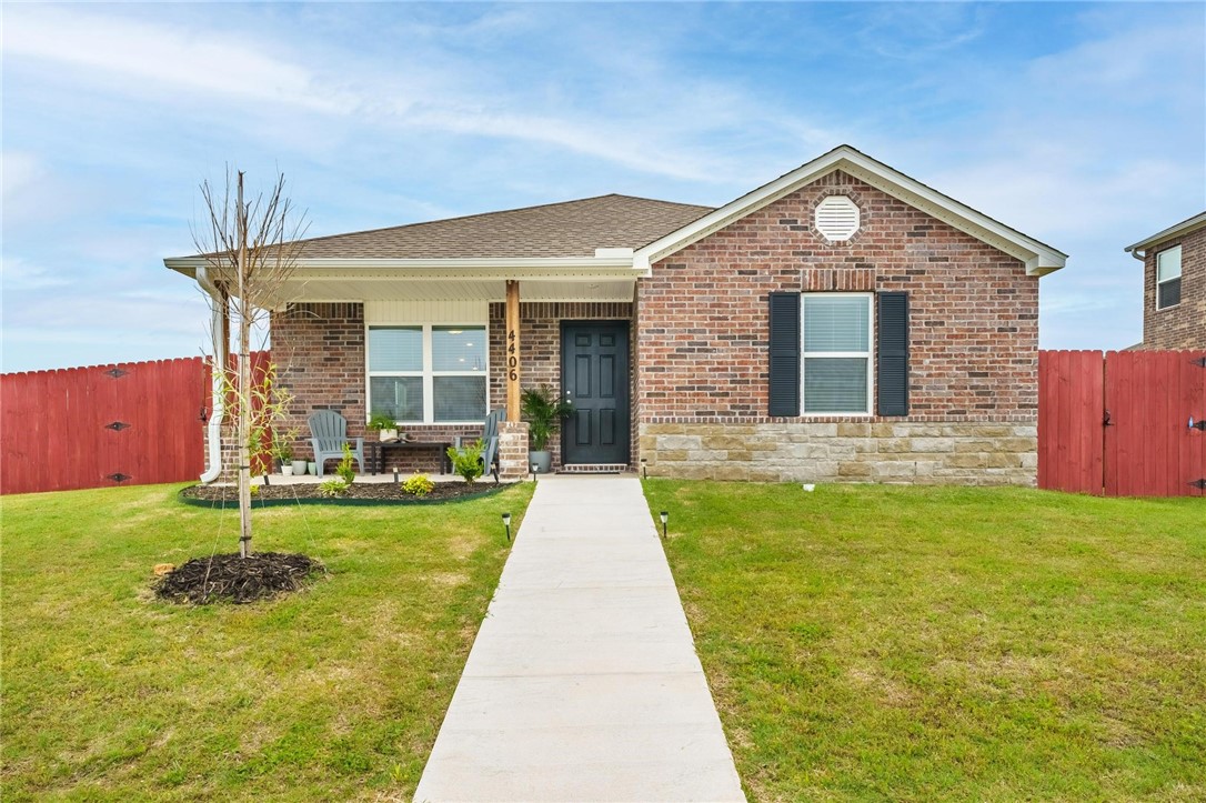 PROVIDENCE VILLAGE PH II-BENTONVILLE - Residential