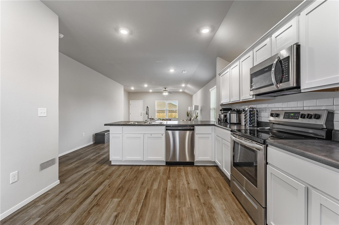 PROVIDENCE VILLAGE PH II-BENTONVILLE - Residential
