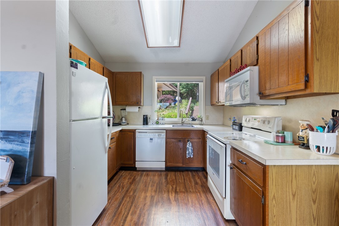 Unit 104 Holiday Island - Residential