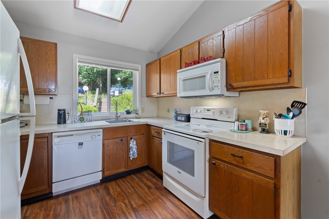 Unit 104 Holiday Island - Residential