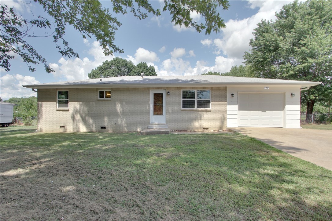 Open house on Sunday, Sept. 5th, 2:00-4:00pm. Pristine home featuring beautiful hardwoods, new kitchen cabinets, newly remodeled bath, 2" blinds and over-sized, one car garage. Covered back patio and large fenced backyard. Installed in 2020, double-paned vinyl, Entergy Star windows, new garage door and motor.