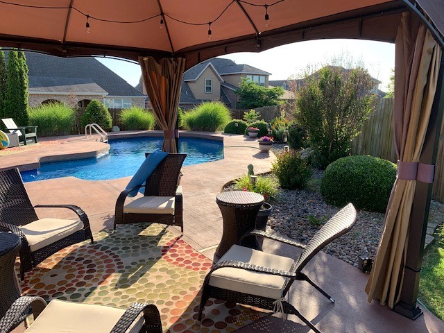 Creekwood Sub Rogers - Residential