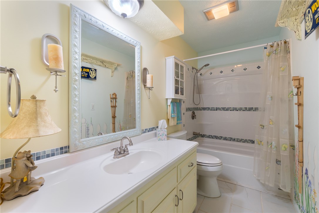 Unit 16 Holiday Island - Residential