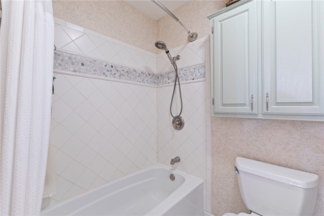 Unit 16 Holiday Island - Residential