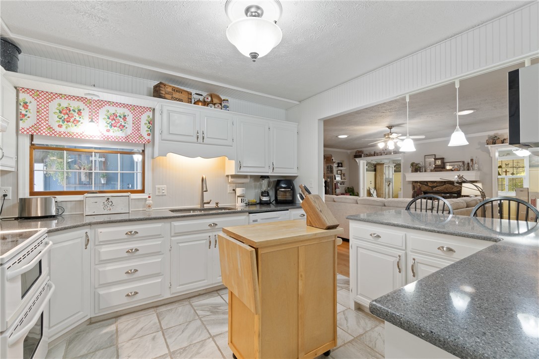 Unit 16 Holiday Island - Residential