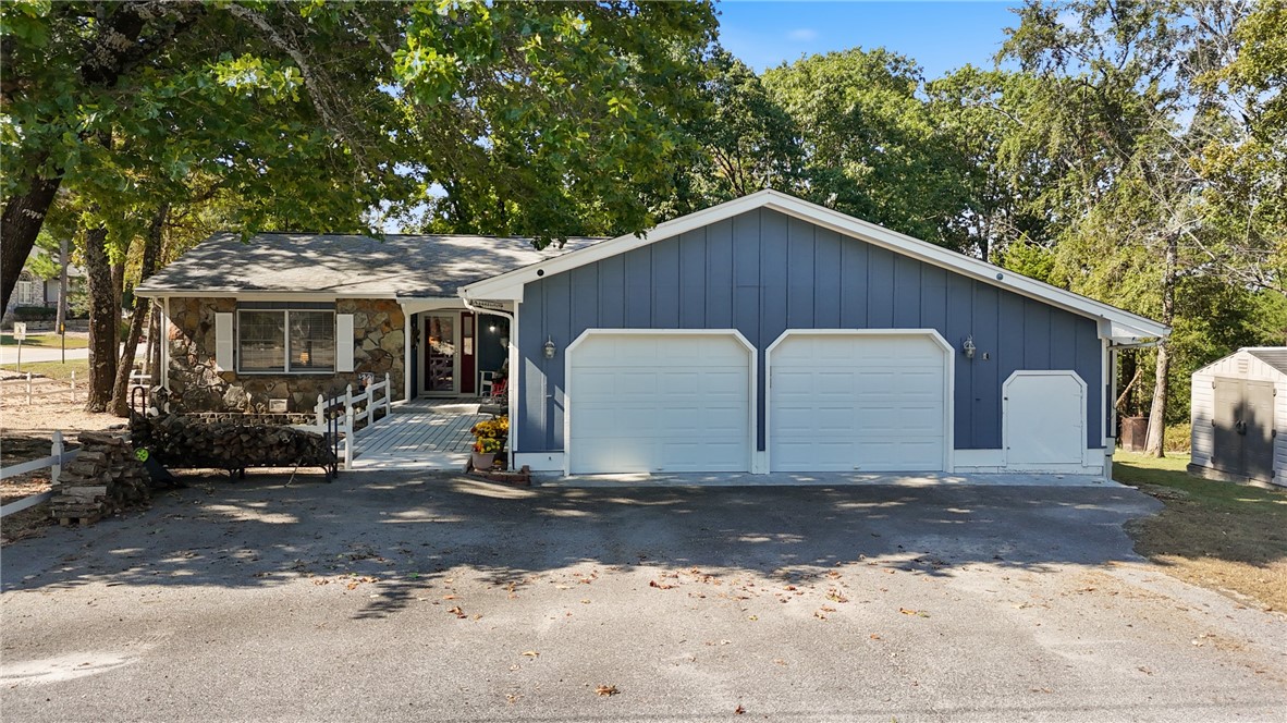 Unit 16 Holiday Island - Residential