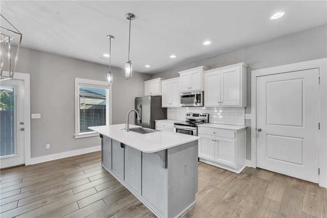 Town Homes At Forest Hills - Residential Lease