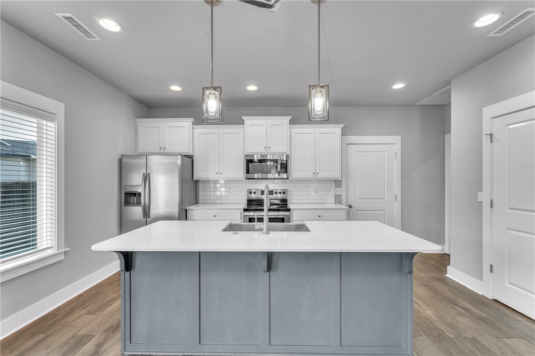 Town Homes At Forest Hills - Residential Lease