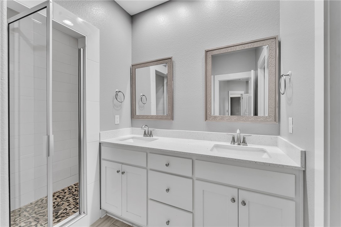 Town Homes At Forest Hills - Residential Lease