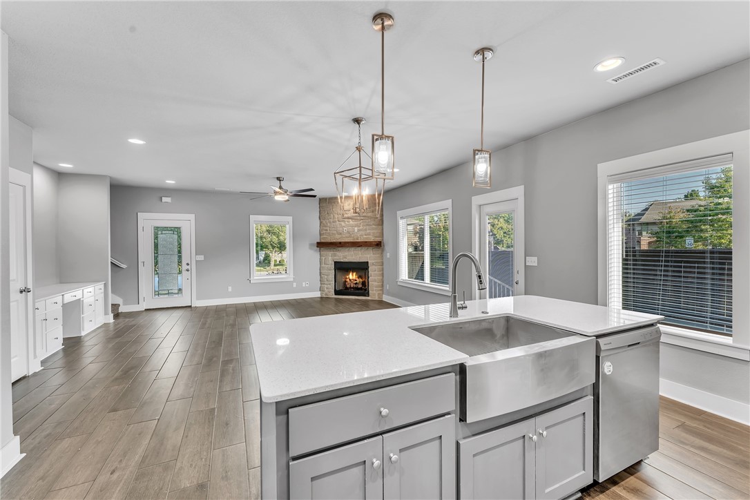 Town Homes At Forest Hills - Residential Lease