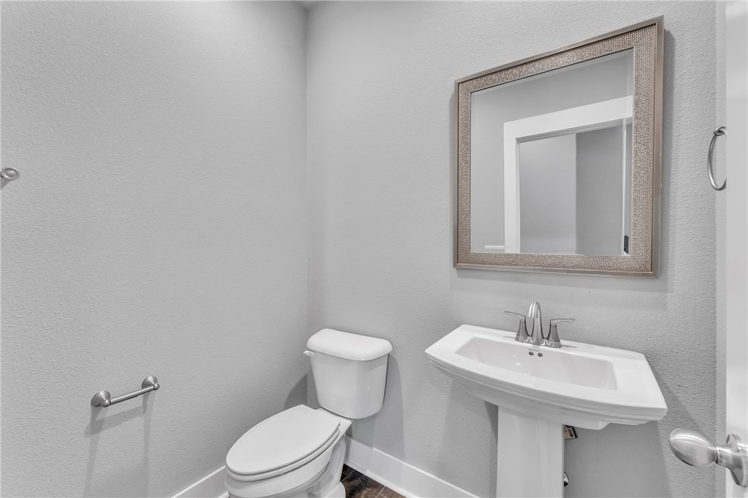 Town Homes At Forest Hills - Residential Lease