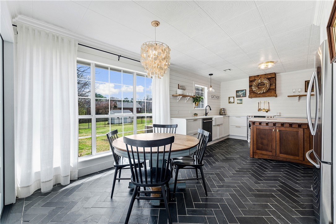 Pleasant Acres Sub Rogers - Residential