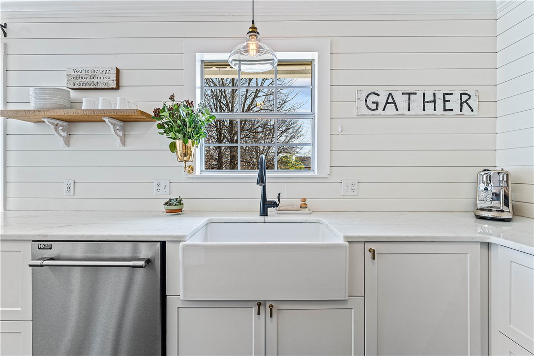 Pleasant Acres Sub Rogers - Residential