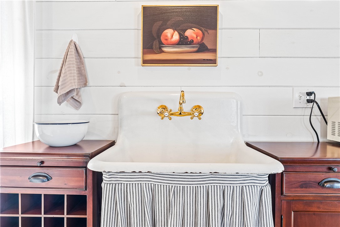 Pleasant Acres Sub Rogers - Residential