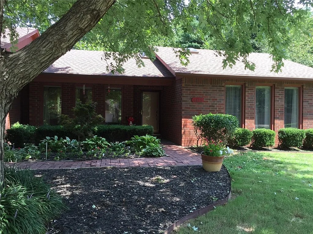 North Briar Sub - Residential Lease