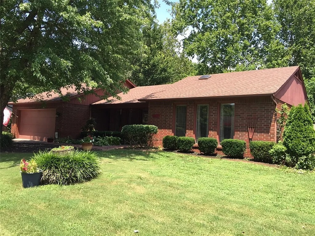 North Briar Sub - Residential Lease