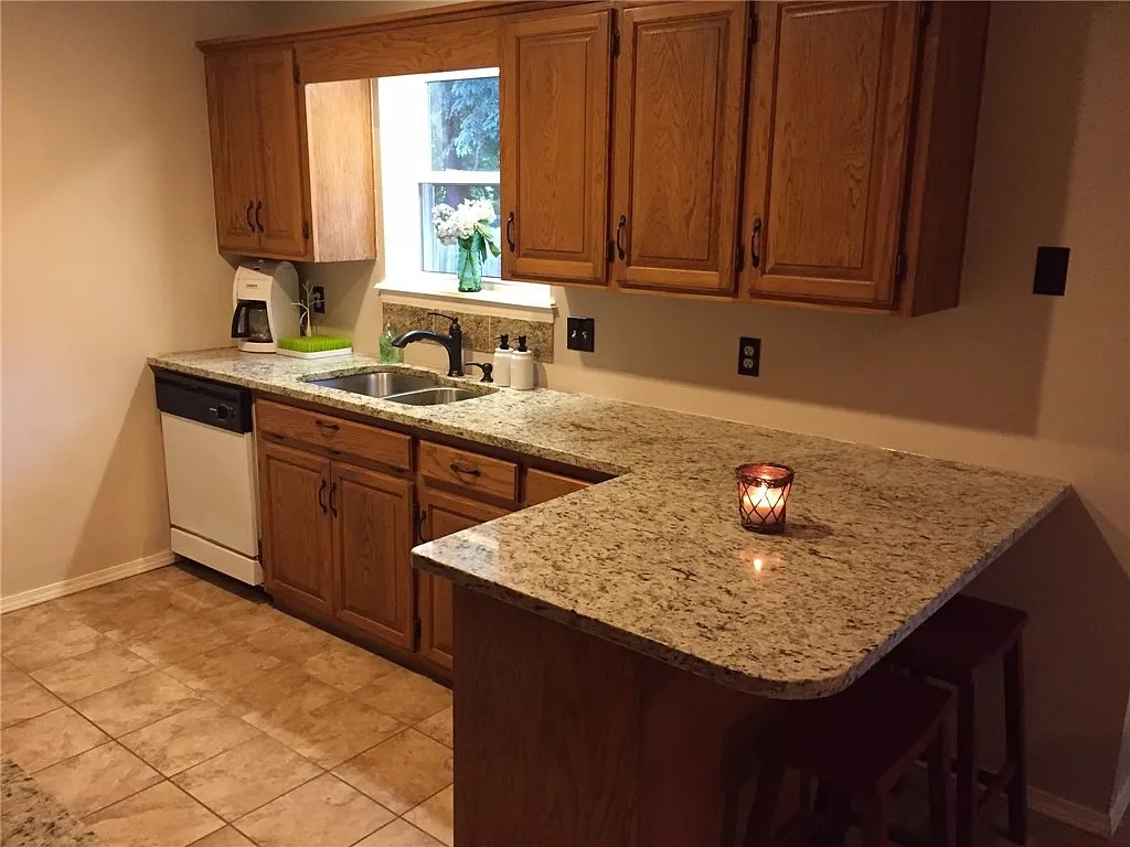 North Briar Sub - Residential Lease