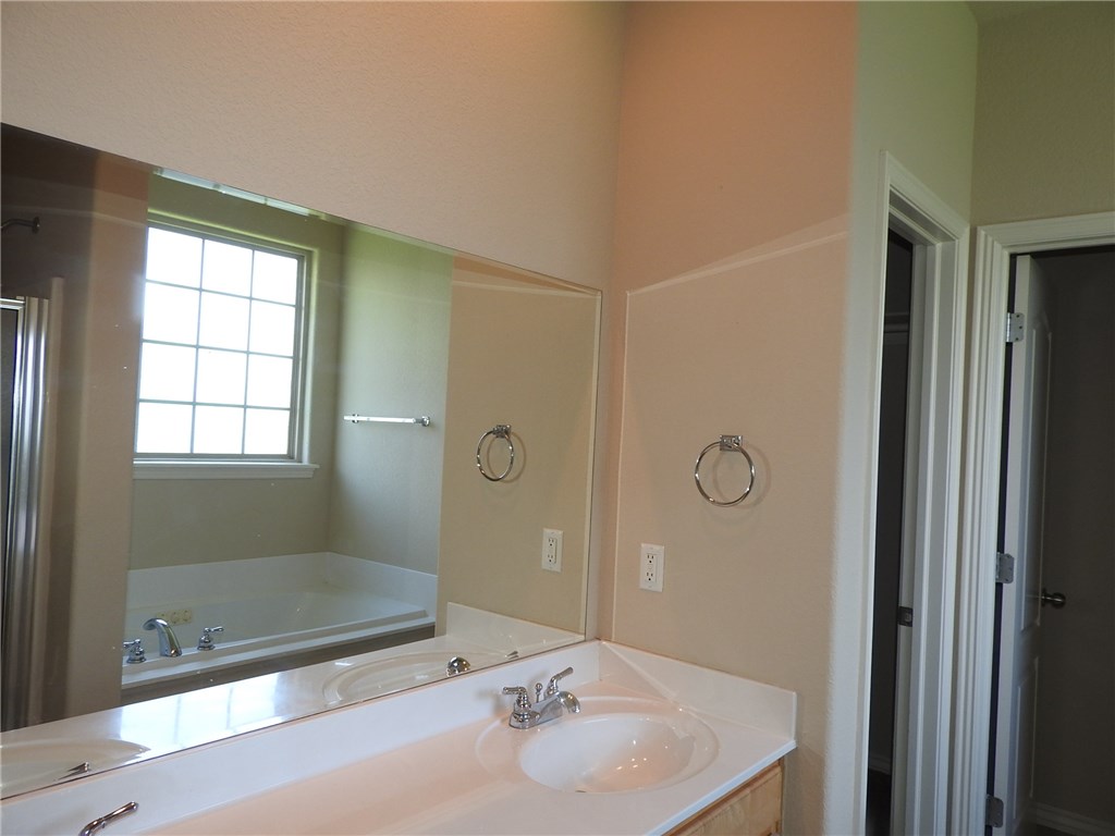 Sienna At Coopers Farm Ph II Centerton - Residential Lease