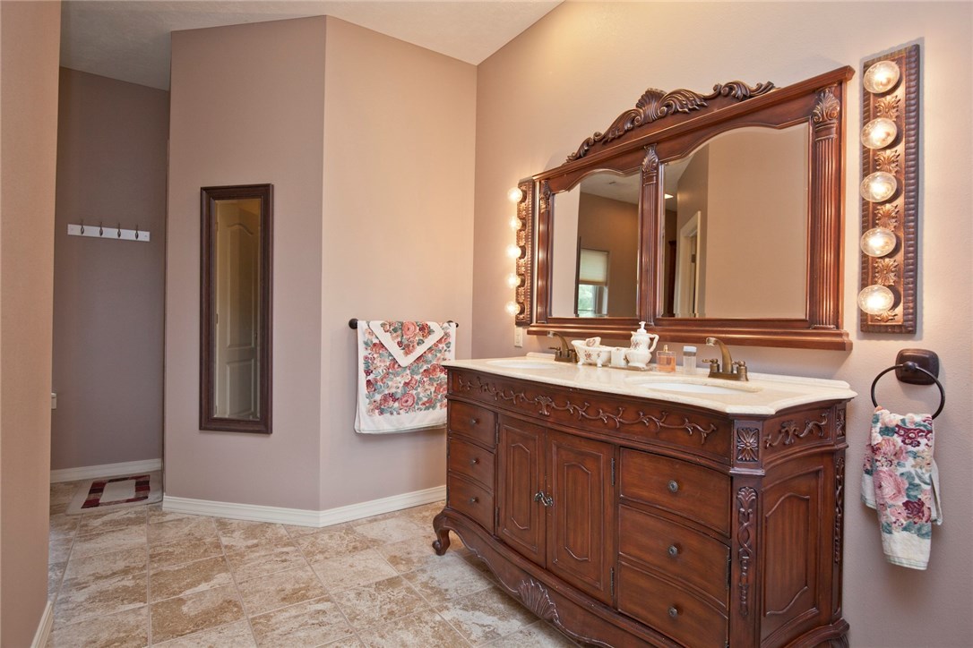 Unit 119 Holiday Island - Residential