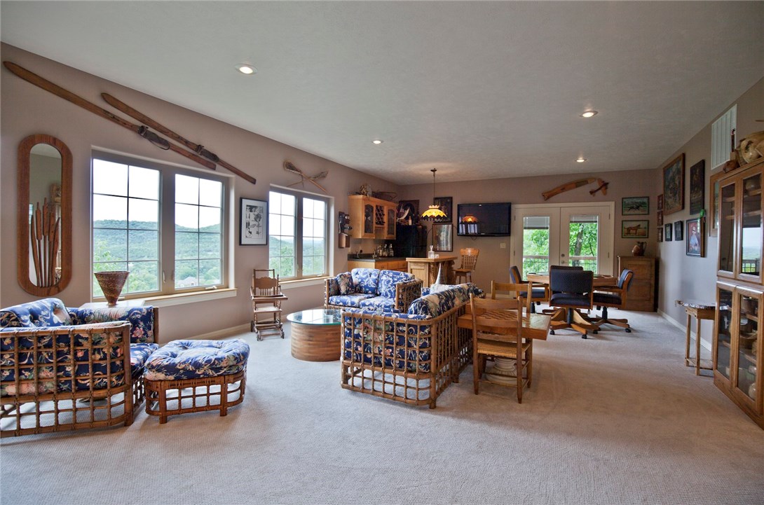 Unit 119 Holiday Island - Residential