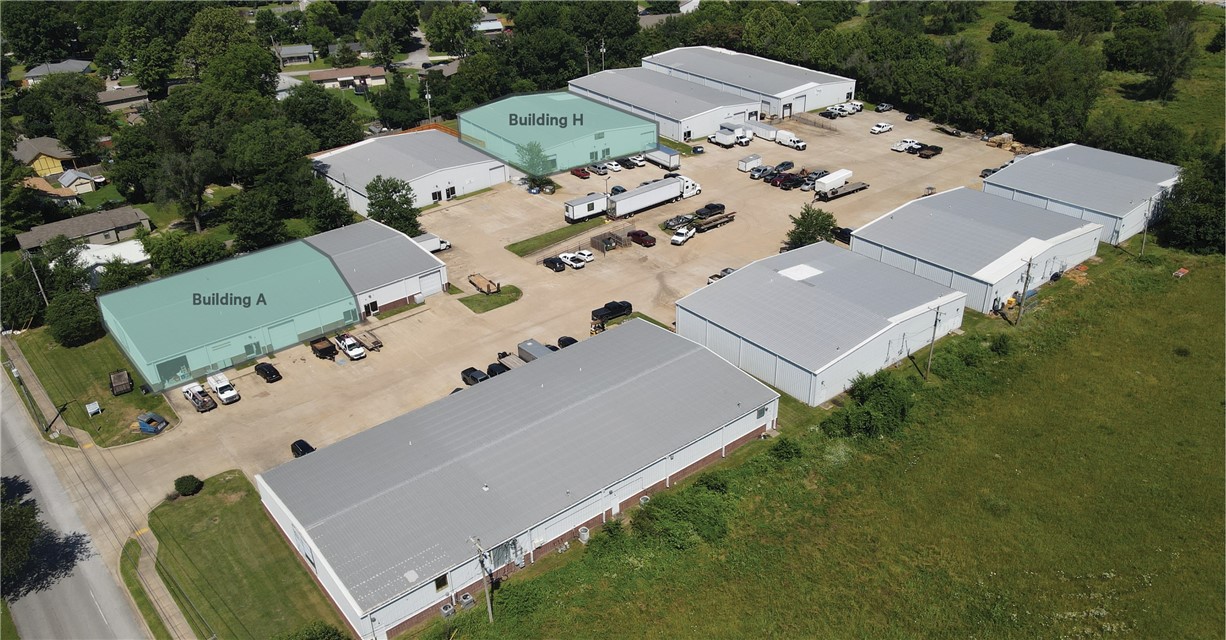 This Springdale flex space offers multiple buildings with a variety of sizes to suit your needs. Building A offers ±3,733 to ±7,466 square feet. The property includes ample shared yard space, loading docks, and convenient access to major highways. Contact us to schedule a tour.