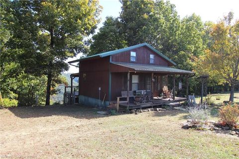 Photo of 22908 Bidville Road, Winslow, AR 72959 (MLS # 1327783)
