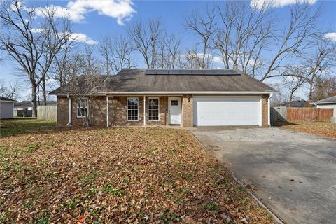 Photo of 2749 Jessica Place, Fayetteville, AR 72701 (MLS # 1327605)