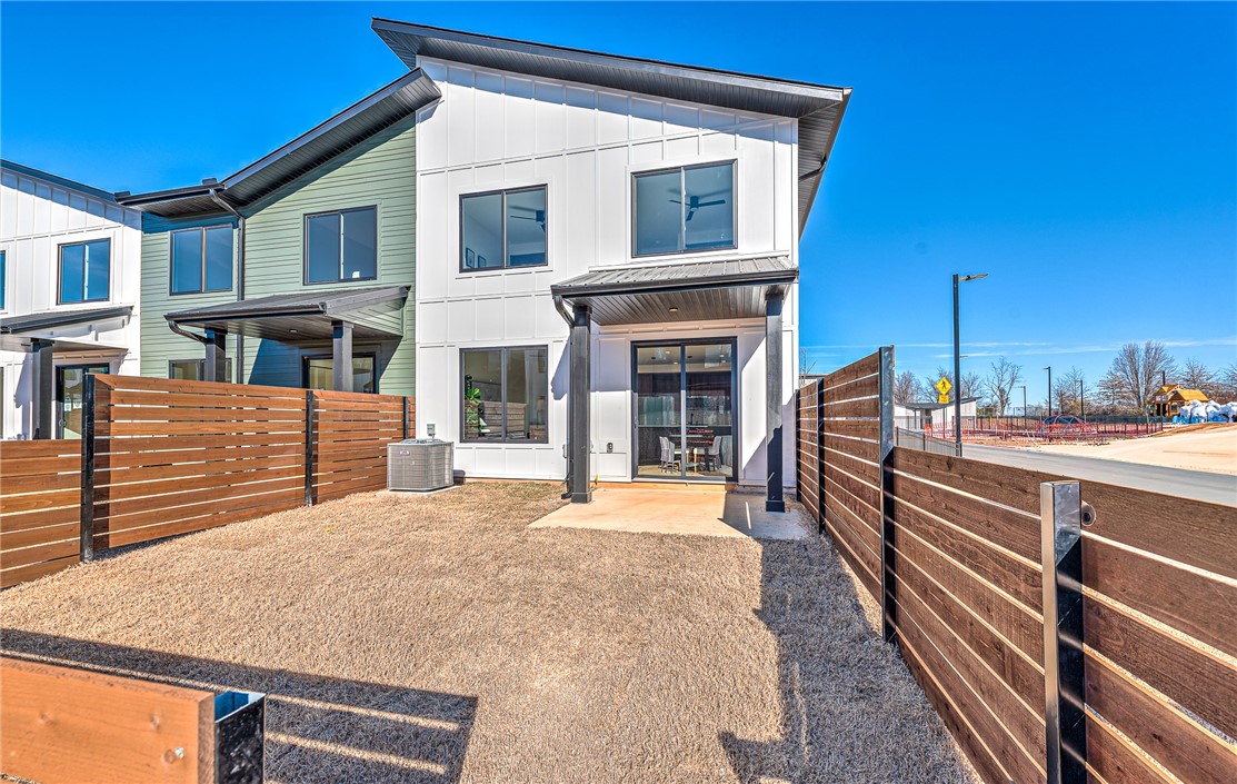 PARKSIDE SUB-LOWELL - Residential Lease