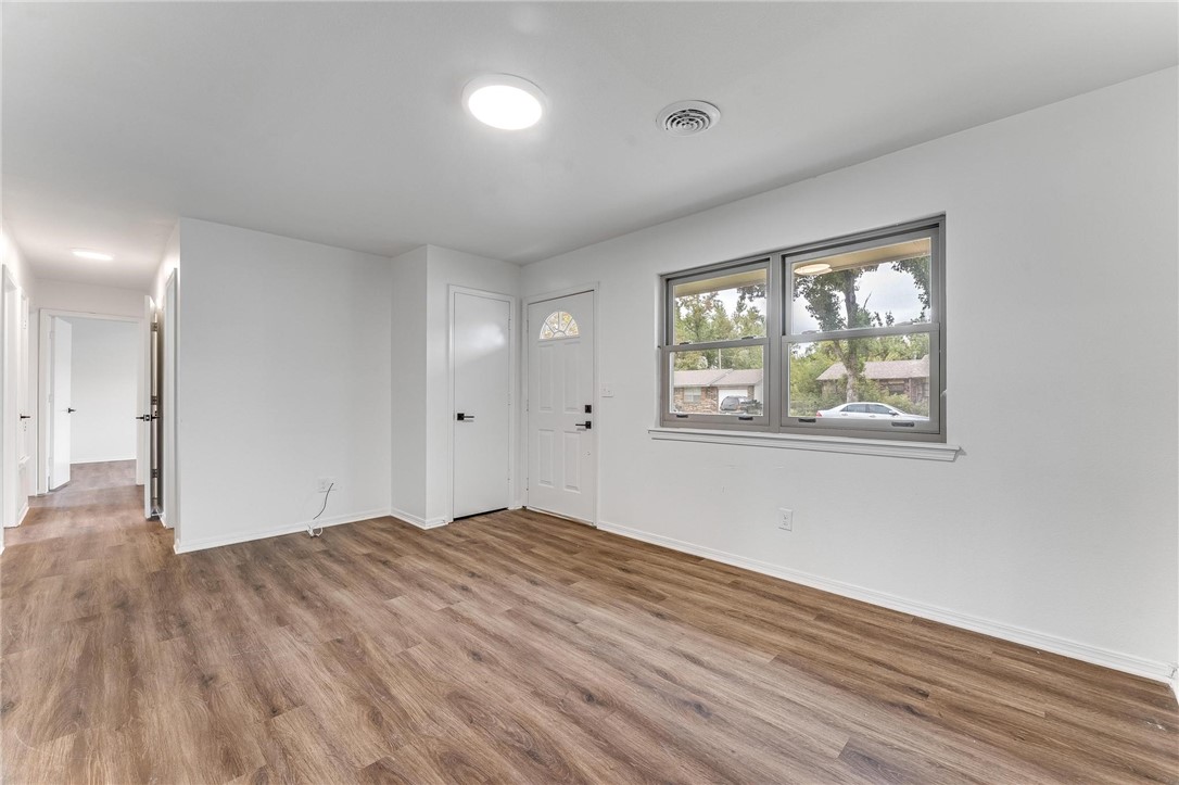 Bishop Manor 2nd Rogers - Residential