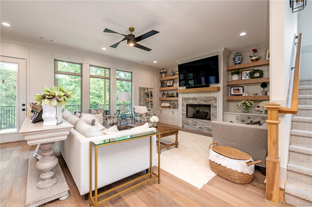 Oak Tree Centerton - Residential