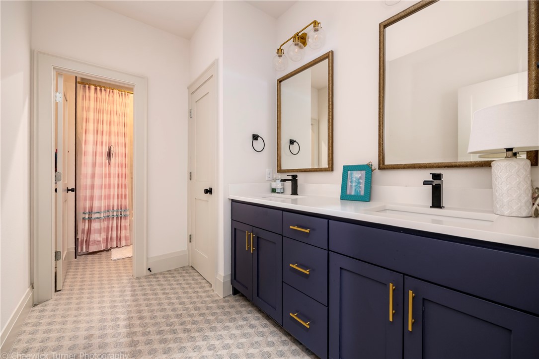 Oak Tree Centerton - Residential