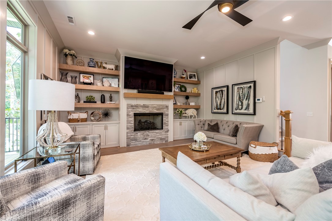 Oak Tree Centerton - Residential