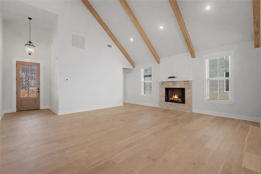 MAPLE ESTATES PH III-CENTERTON - Residential