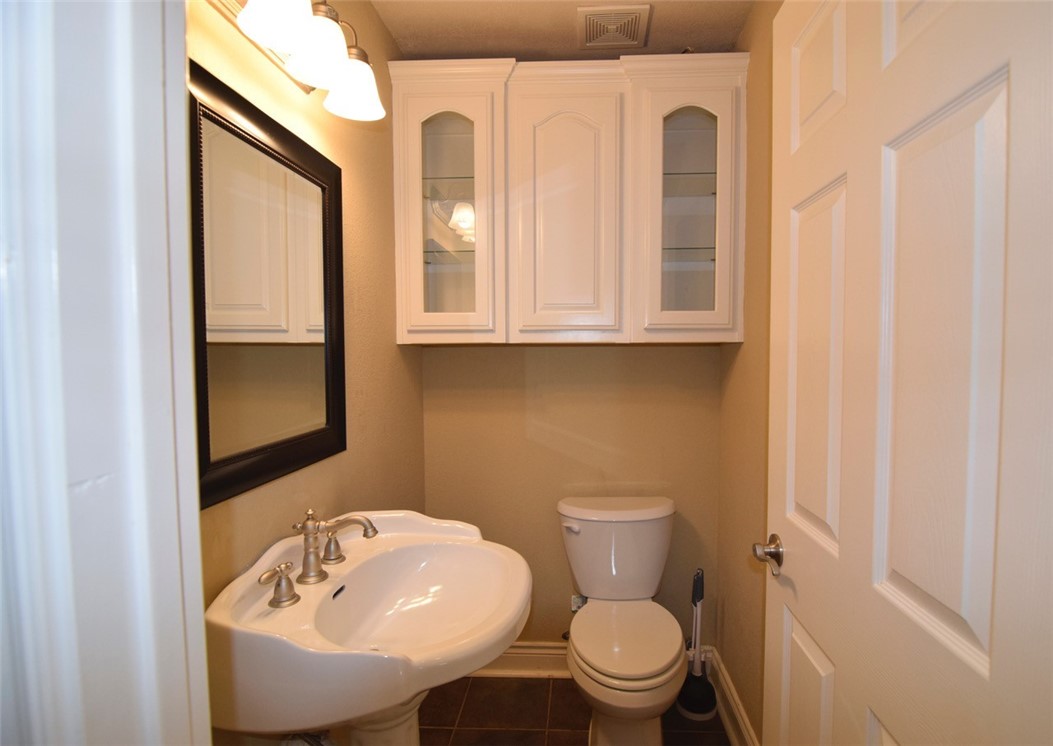 Champions Estates Rogers - Residential Lease