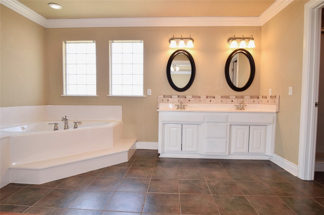 Champions Estates Rogers - Residential Lease