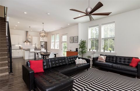 Photo of 306 NW H Street, Bentonville, AR 72712 (MLS # 1331978)