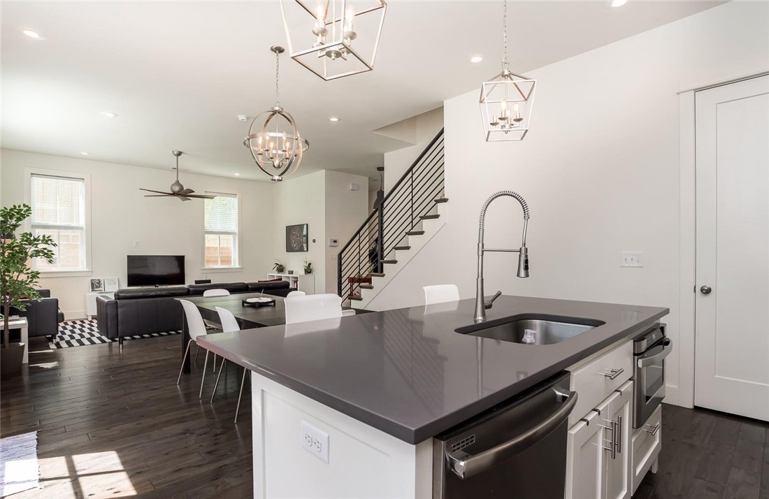 Manor Heights Sub Bentonville - Residential Lease