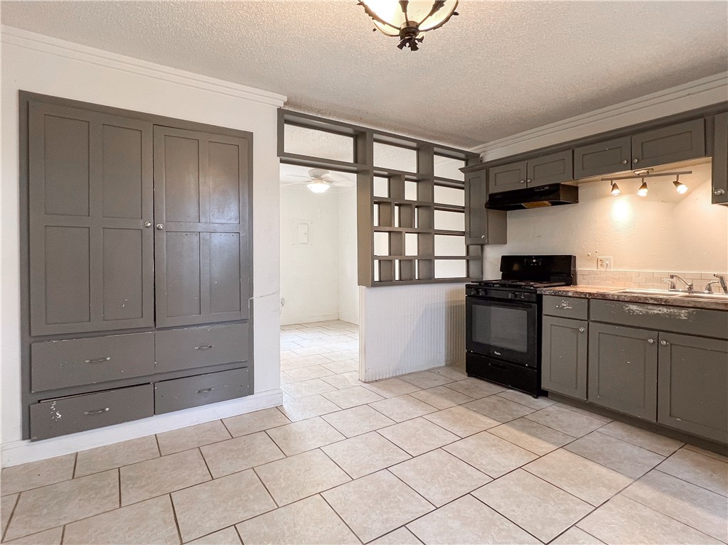 Hayes - Residential Lease