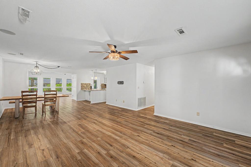 Townhouse Tct 3 A/K/A Drake Court Bvv - Residential