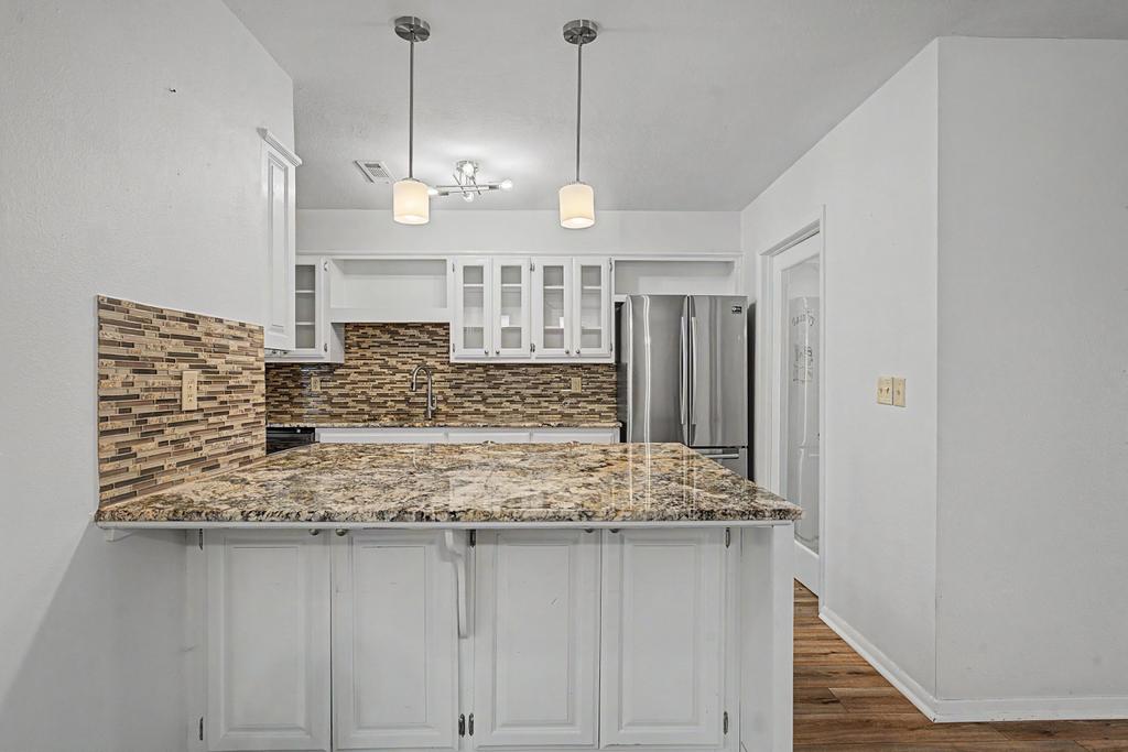 Townhouse Tct 3 A/K/A Drake Court Bvv - Residential